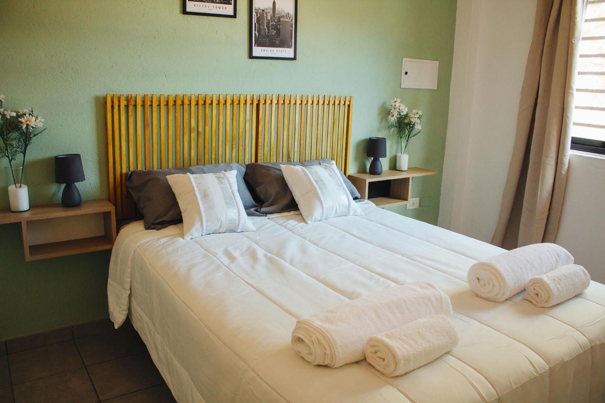 Acacia Apartment *